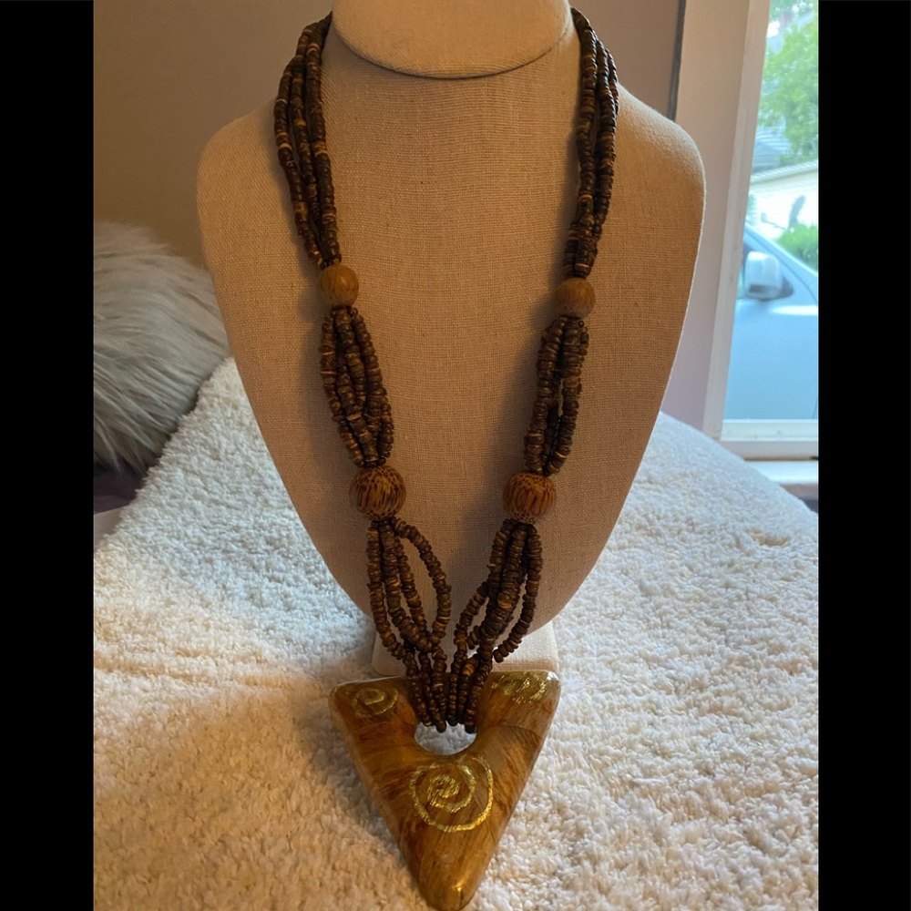 ⚫️ 2/$20 Boho wood beaded statement necklace
